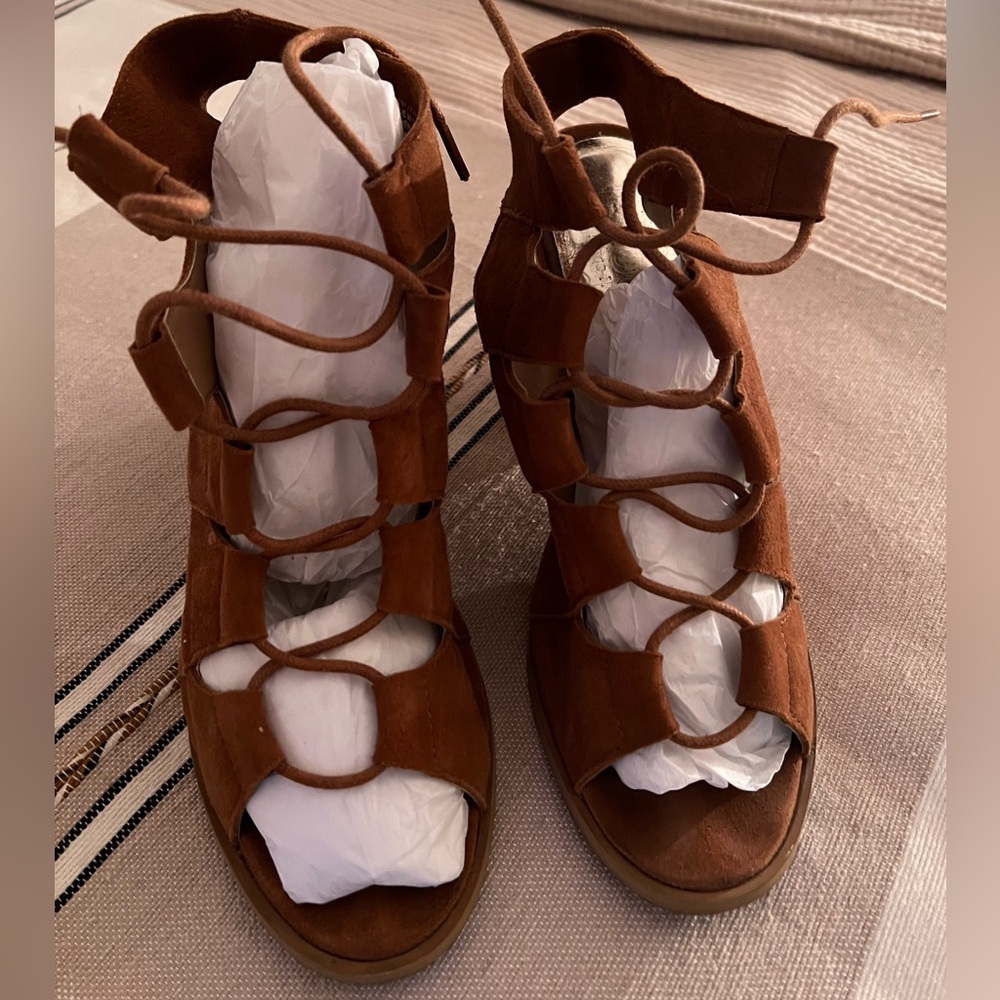 DIBA Kyra Suede Lace Up Heel Cognac Sz 8.5